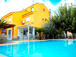 Piscina en Casa Pareada Urb. Maravisa