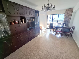 Salón de un Piso en el barrio de San Isidro en Valencia