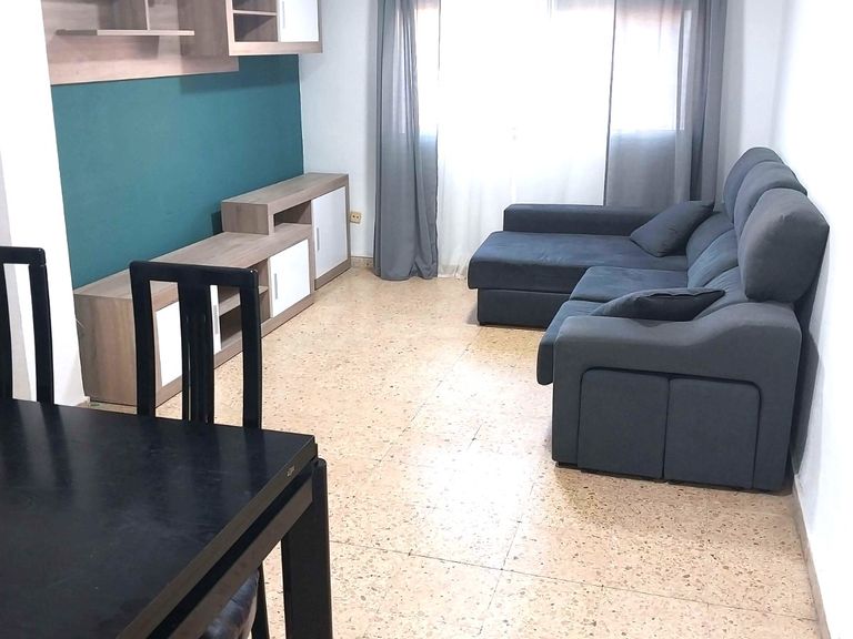 Salón de un Piso en el barrio de Na Rovella en Valencia