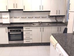 Amplia Cocina de un Piso en el barrio de Na Rovella en Valencia