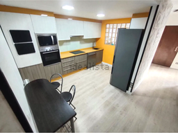 Cocina de chalet pareado en urbanización El Secanet de Llíria