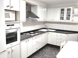 Cocina de un piso en Malilla