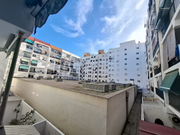 Vista Patio de manzana en un Piso en el barrio de San Isidro en Valencia