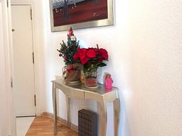 Recibidor en piso en la Av. Pérez Galdós de Valencia