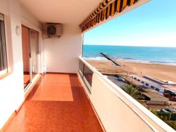 Terraza de un Piso en el Edificio Cibeles en primera línea de La Playa de Farnals