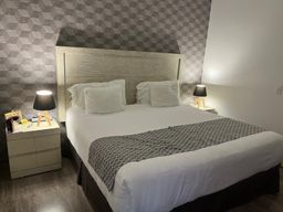 Habitación en piso de calle san Vicente Mártir en Valencia